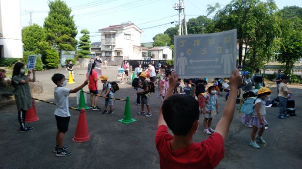 給食も　スタートしましたの写真