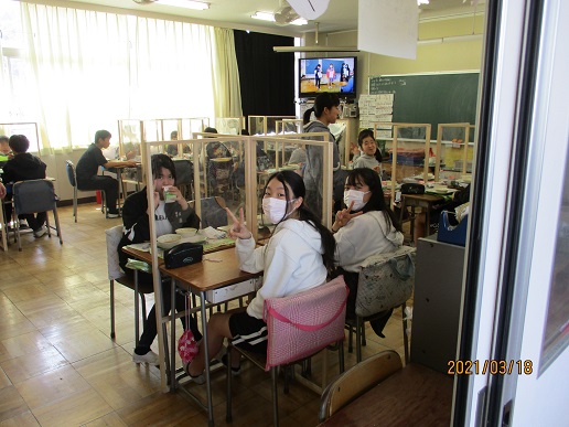 6年生、小学校最後の給食の写真3