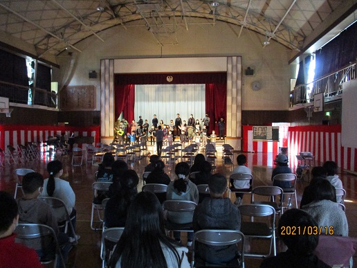 6年生、小学校最後の給食の写真4