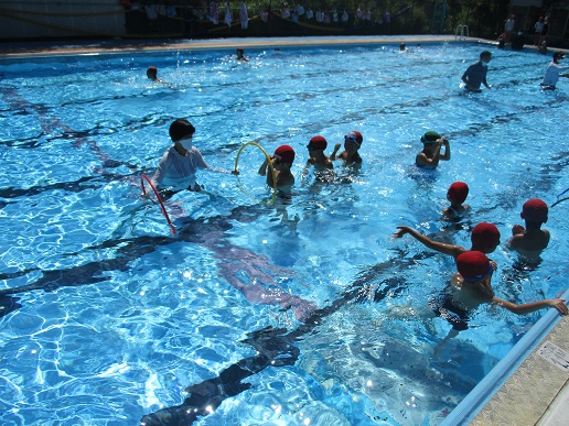 夏季水泳指導最終日・学校図書館開放６日目の写真