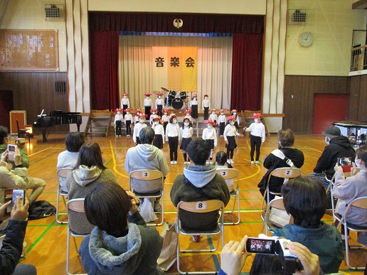 届け　心のビタミン！　～音楽会が大成功～の写真