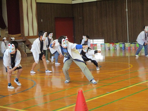 コロナに負けずつなぐ　伝統文化発表会（２）の写真