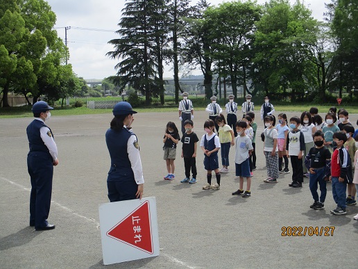 絶対無事故を目指して　～全学年を対象に交通安全教室～の写真