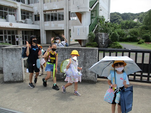 本日、1学期終業式を終え、夏休みへ！の写真