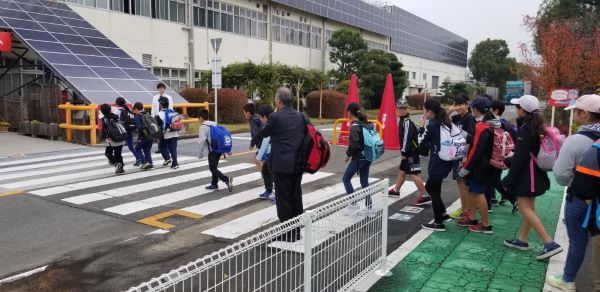 社会科見学（５年）の写真