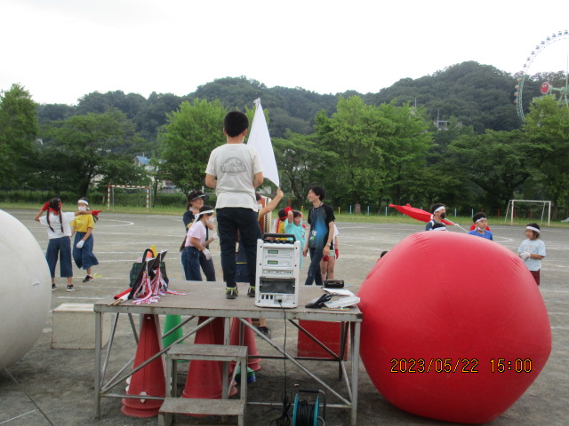 運動会直前！陰で支える高学年！の写真