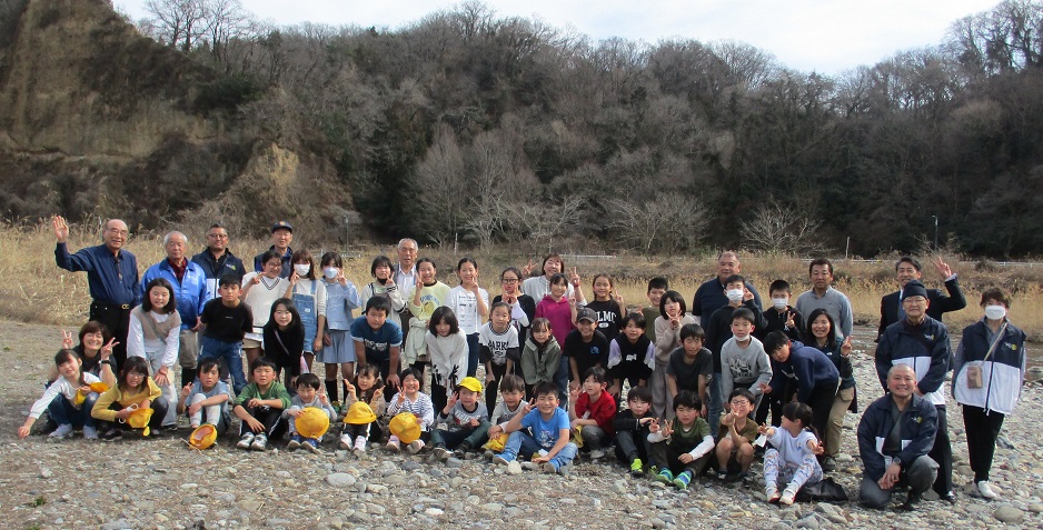 ヤマメ☆プロジェクト　～きれいな秋川目指してヤマメの放流会を実施～の写真