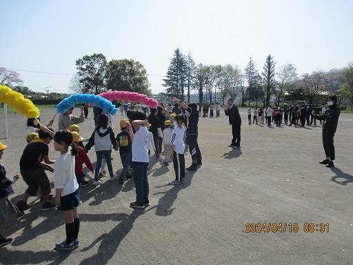 １年生　仲間入りの会を開催の写真